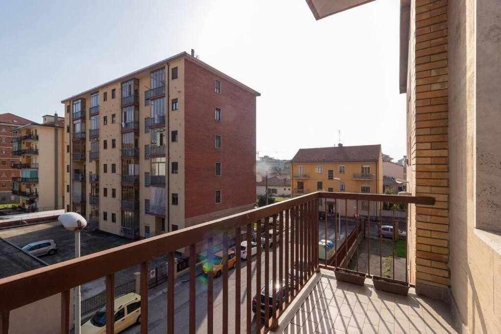 Appartamento A Pochi Passi Dalla Stazione Comodo A Coppie E Famiglie, Casa Ferrucci Collegno Buitenkant foto