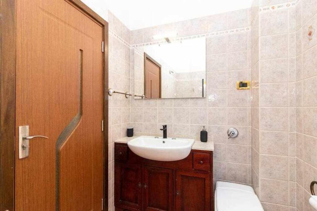Appartamento A Pochi Passi Dalla Stazione Comodo A Coppie E Famiglie, Casa Ferrucci Collegno Buitenkant foto