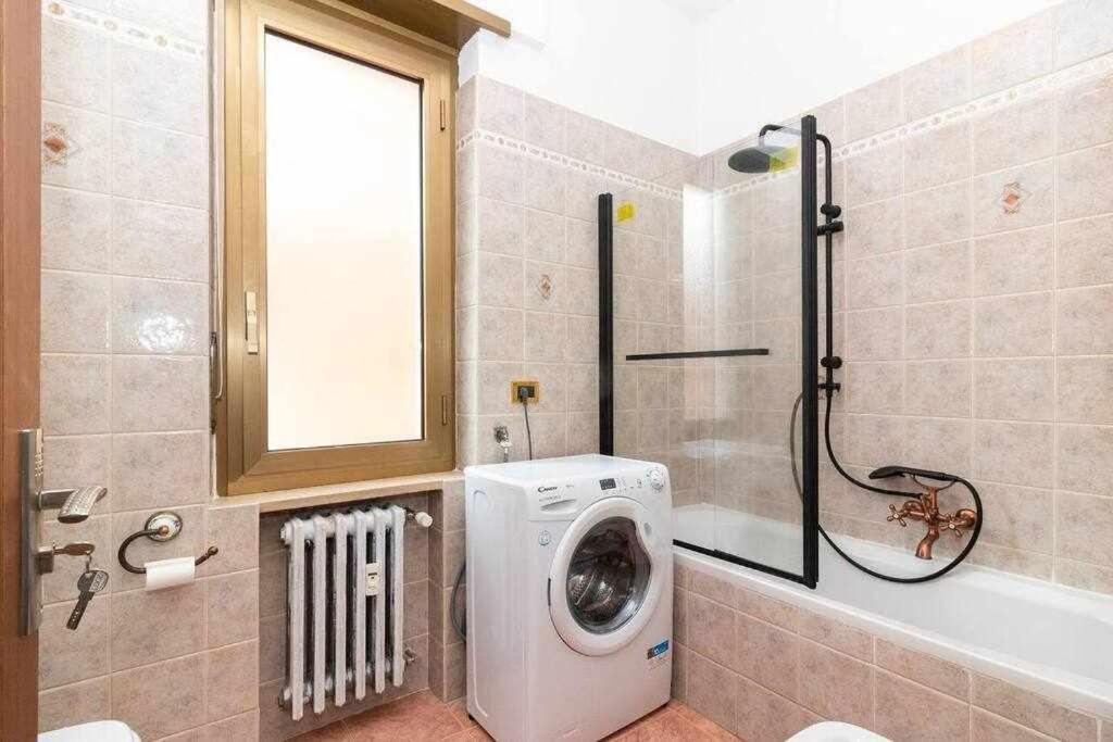Appartamento A Pochi Passi Dalla Stazione Comodo A Coppie E Famiglie, Casa Ferrucci Collegno Buitenkant foto